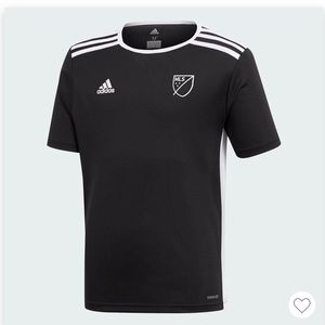 Unisex Adidas Soccer Jersey/Top